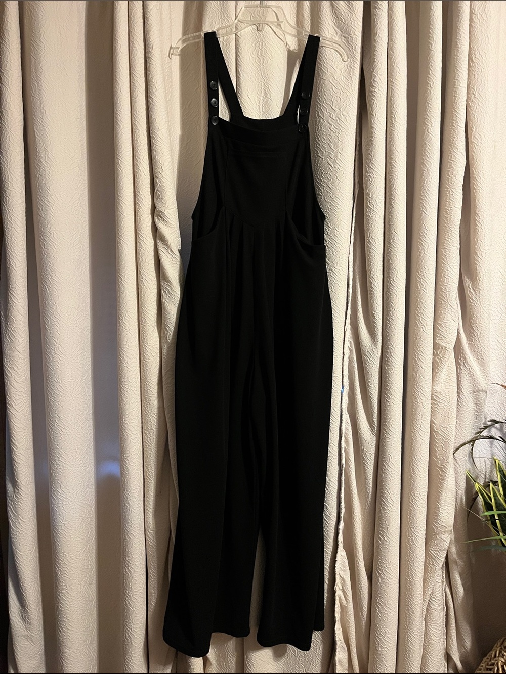 Halara Black Wide-Leg Overall Jumpsuit - Classic Suspender Style